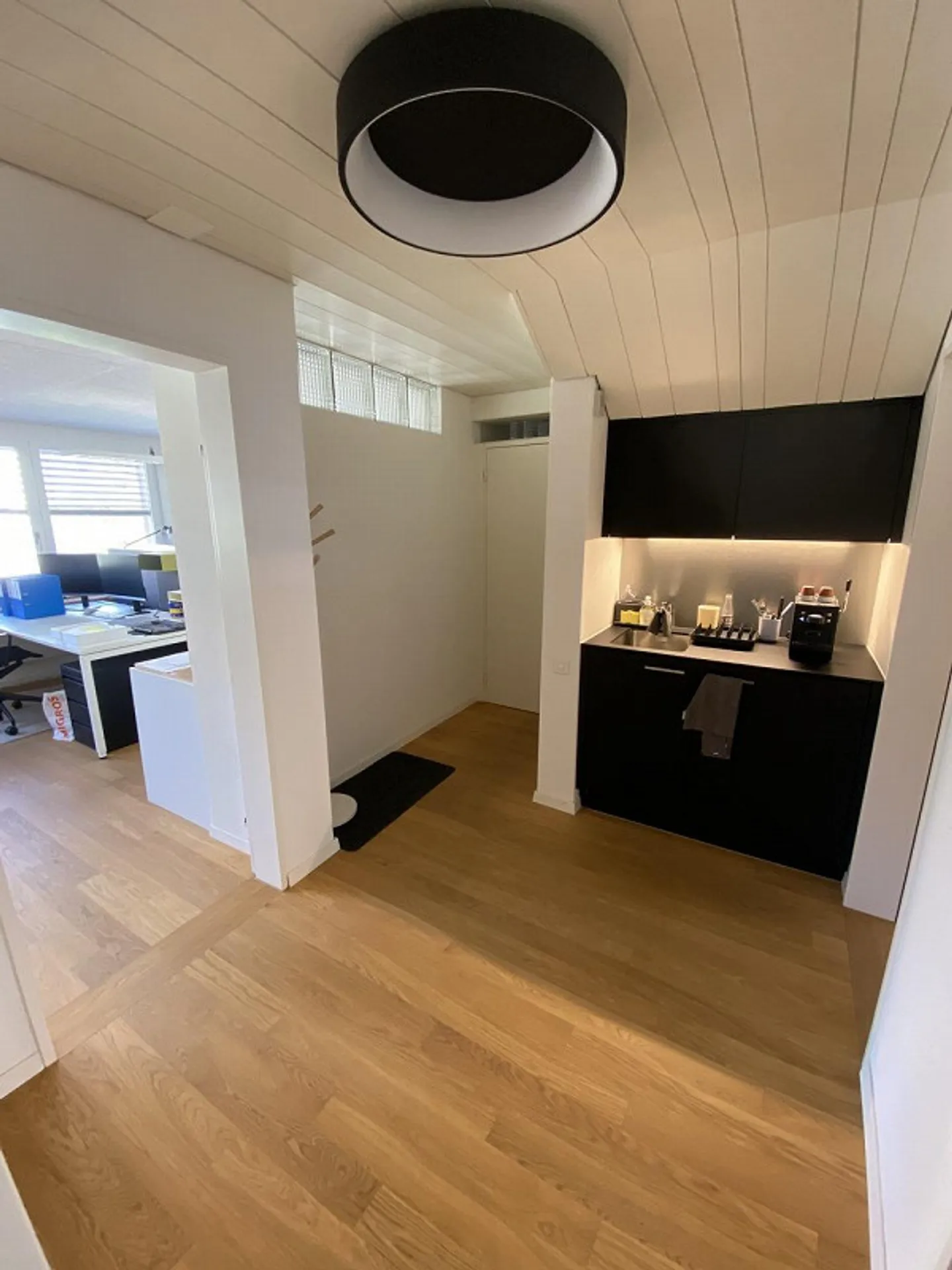 Attraktive Gewerbefläche in Sarnen – ideal für Büro, Praxis, Atelier - Foto 3 di 10