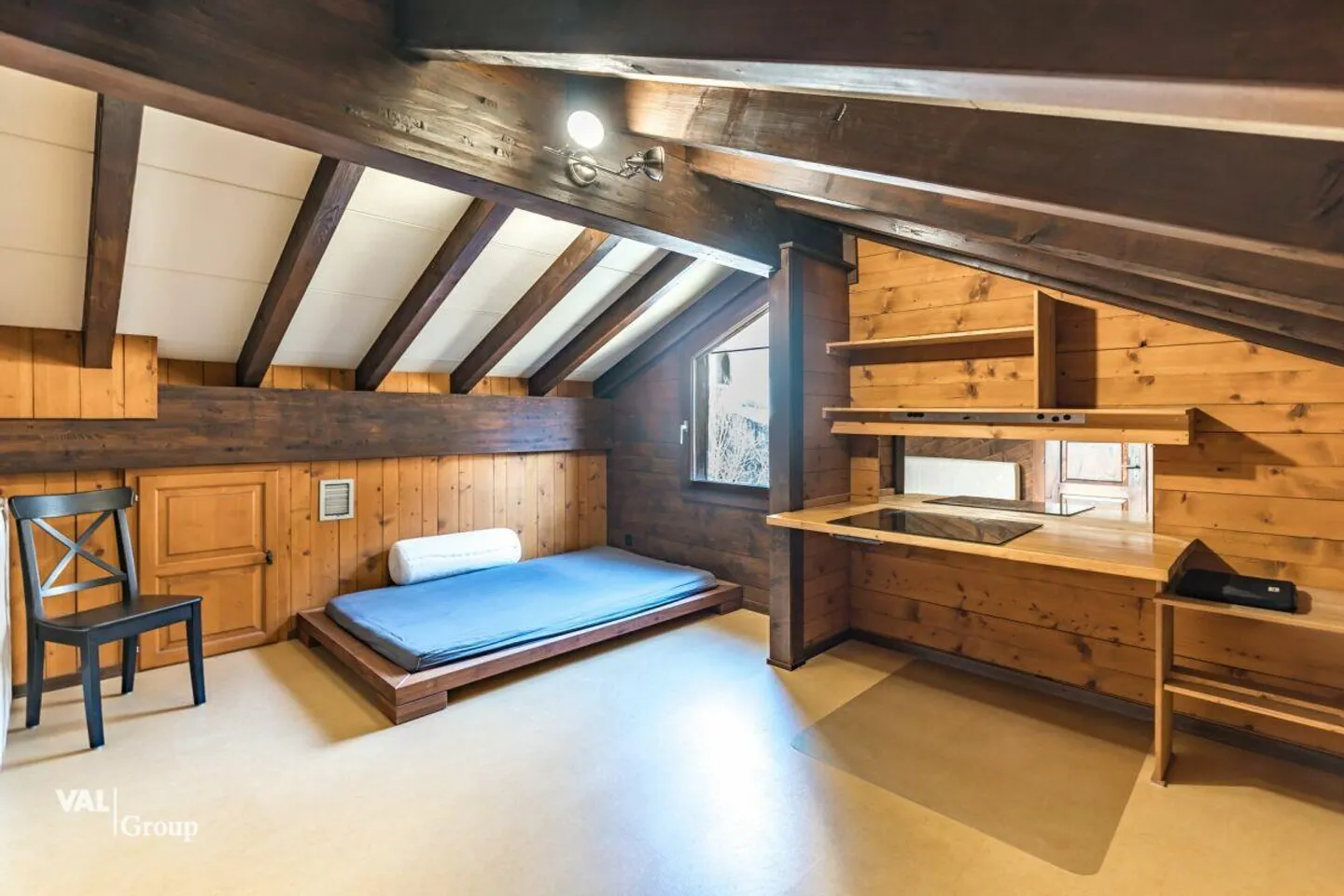 Living like a knight, maisonette with castle view - Photo 16 of 22