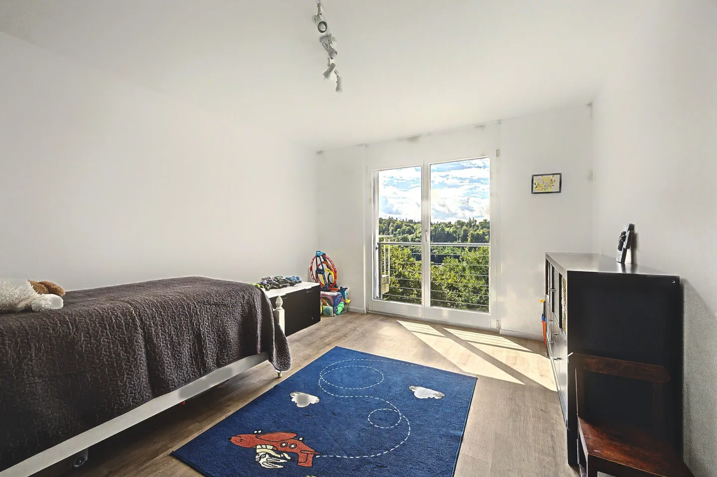 Geräumiges Einfamilienhaus mit Aussicht - Foto 11 von 21