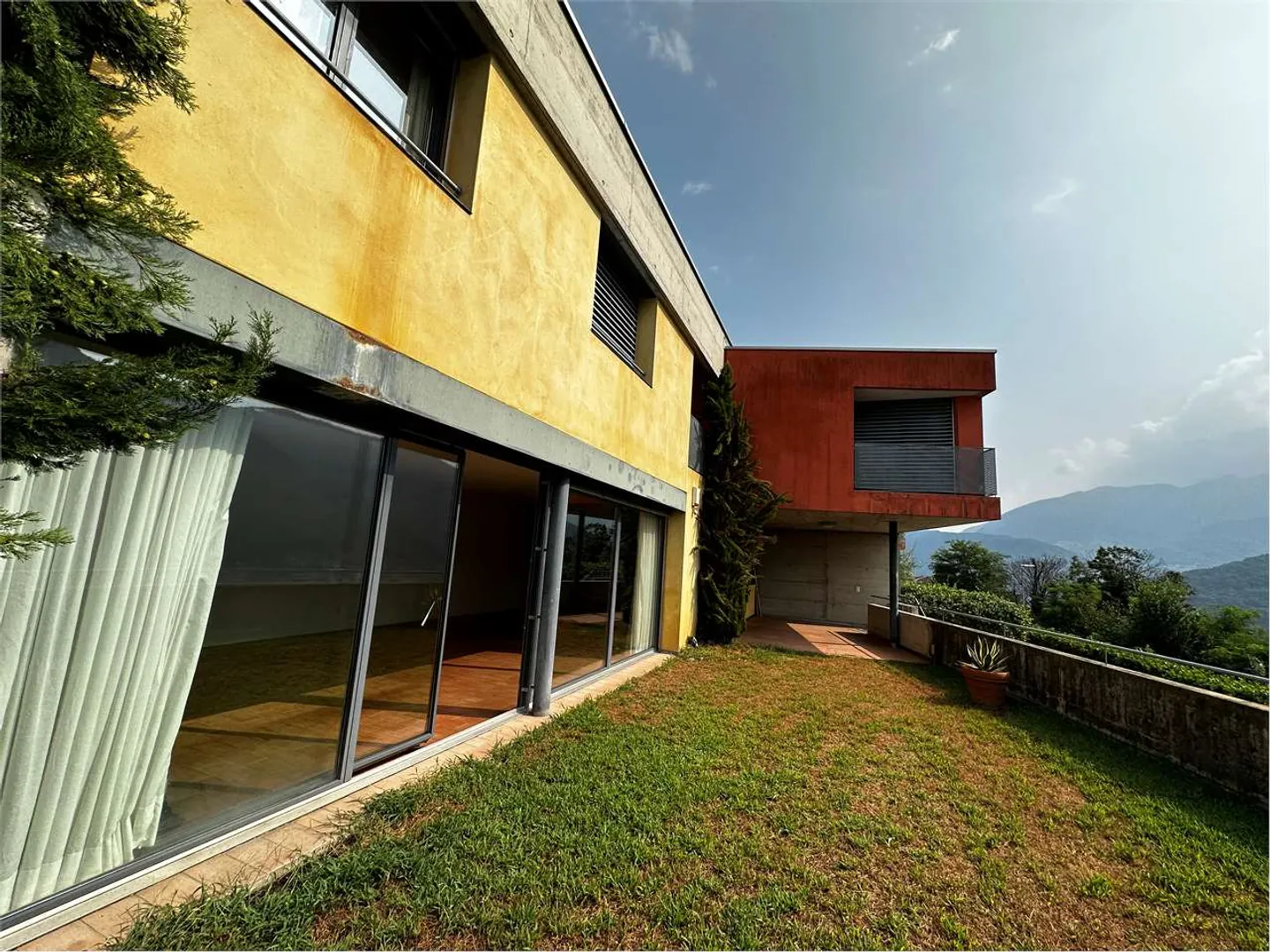 Schöne Villa mit herrlichem Seeblick in Vico Morcote - Foto 7 von 21