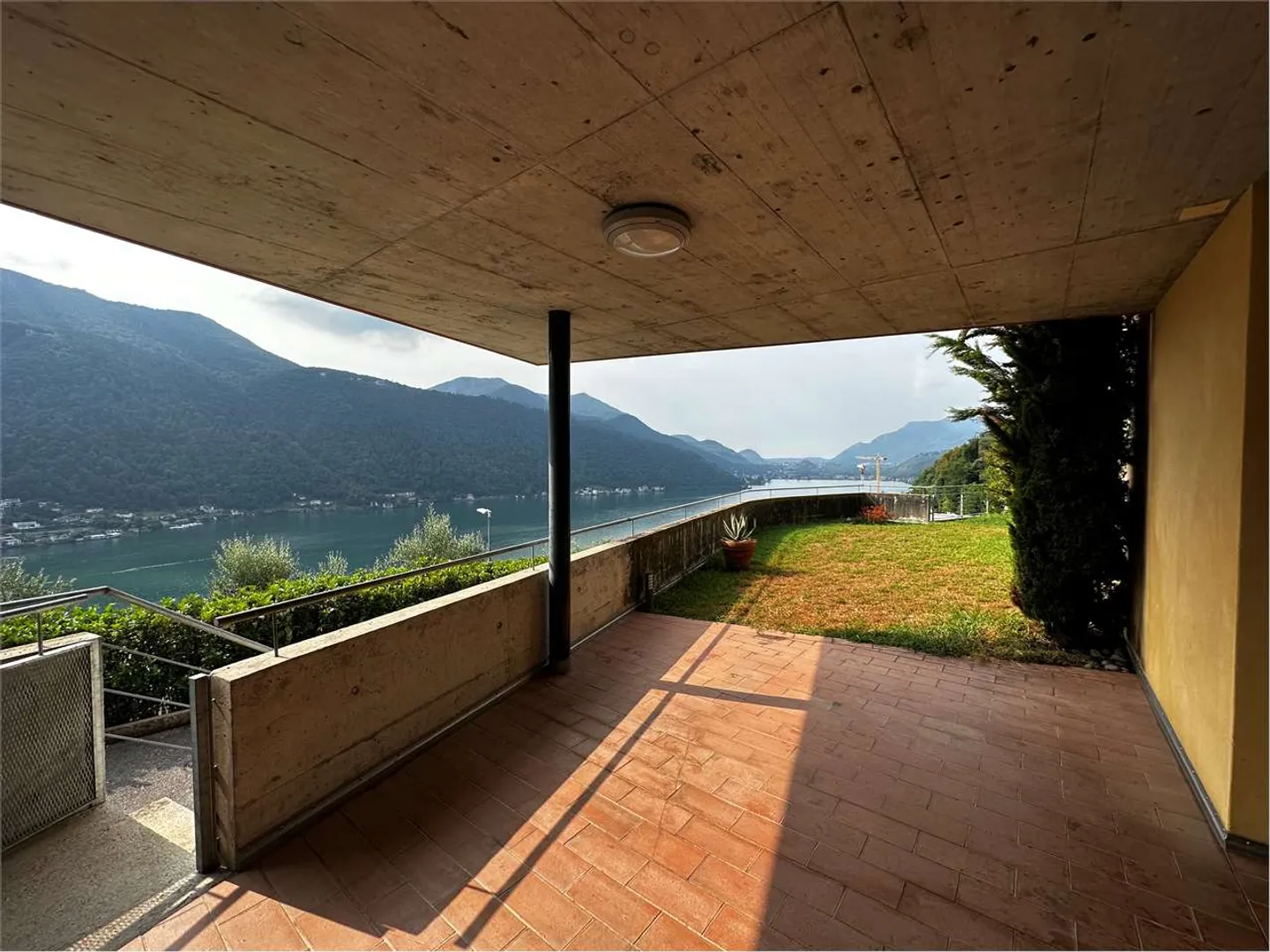 Schöne Villa mit herrlichem Seeblick in Vico Morcote - Foto 9 von 21