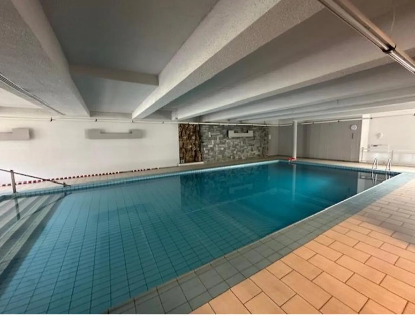 Magnifique appartement en attique avec piscine et vue sur le lac à Lugano - Photo 9 sur 10