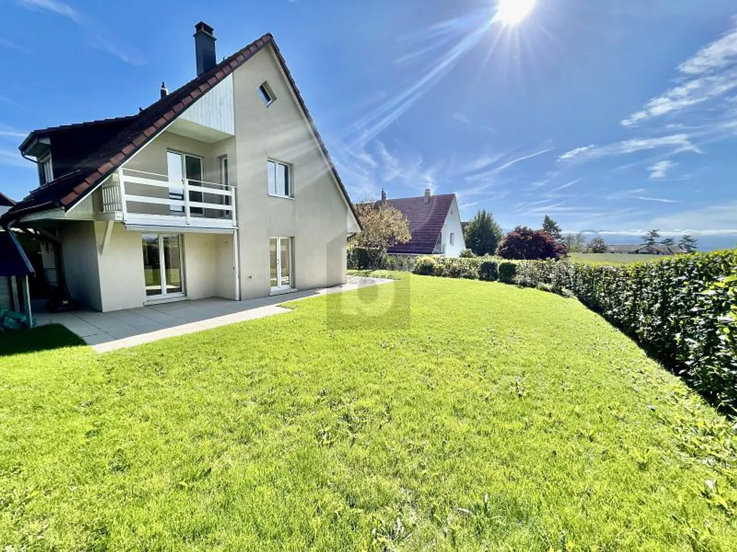 MAGNIFICENT WITH GARDEN AND UNOBSTRUCTED VIEW - Photo 2 of 6