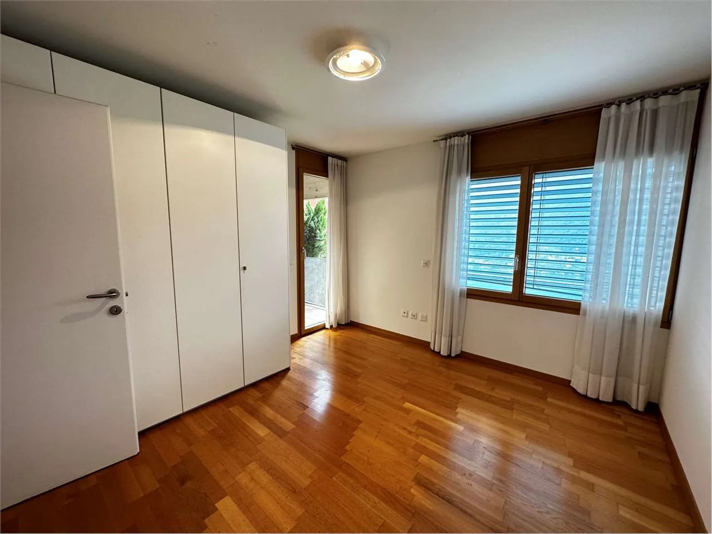 Schöne Villa mit herrlichem Seeblick in Vico Morcote - Foto 17 von 21