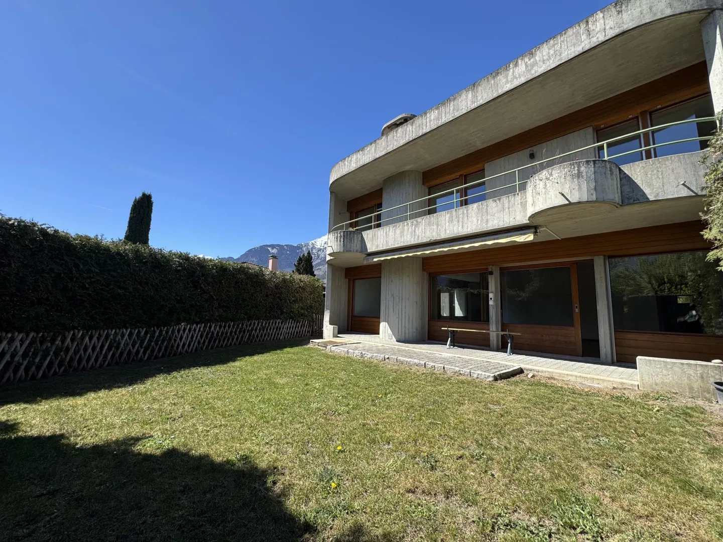 Villa d'Architecte à Conthey - Photo 1 sur 11