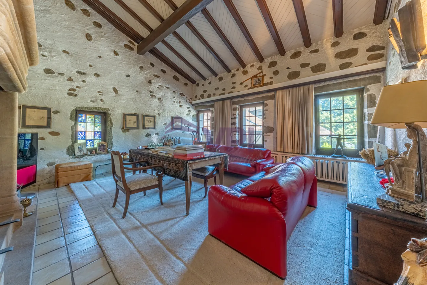 Character Residence - Photo 7 of 17