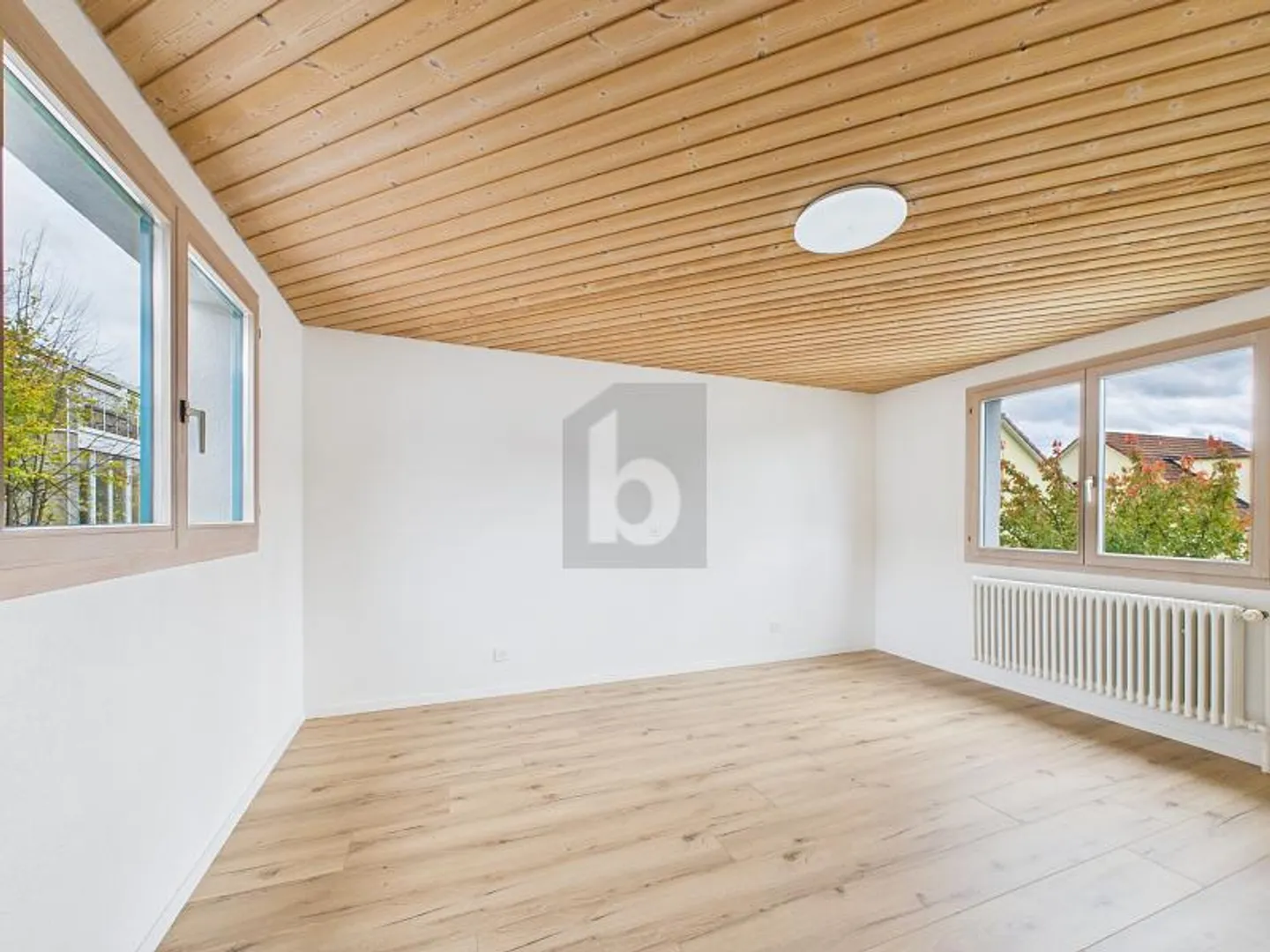 FEELING WIE IM EINFAMILIENHAUS MIT SONNENTERRASSE - Foto 2 von 6