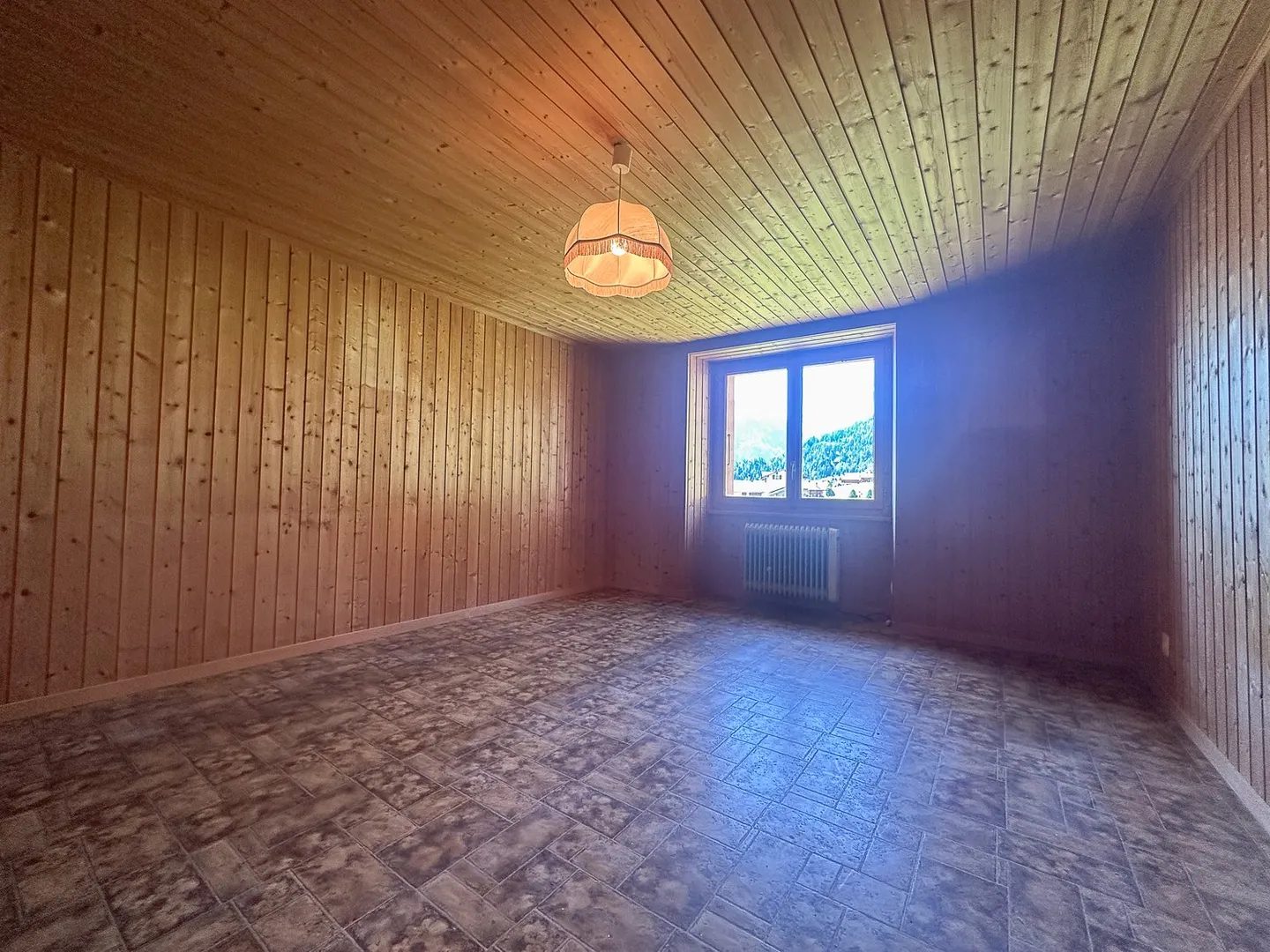 Maison dans le village avec 5,5 pièces et un grand potentiel ainsi qu'une vue superbe ! Val de Bagnes - Photo 8 sur 16