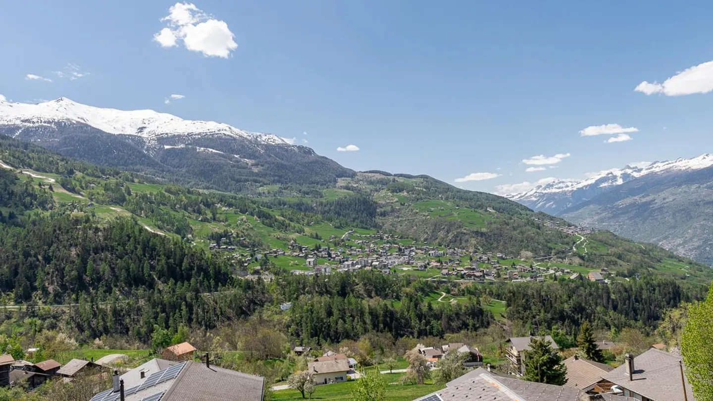 Modernes Zweifamilienhaus in Bürchen - Foto 17 von 21