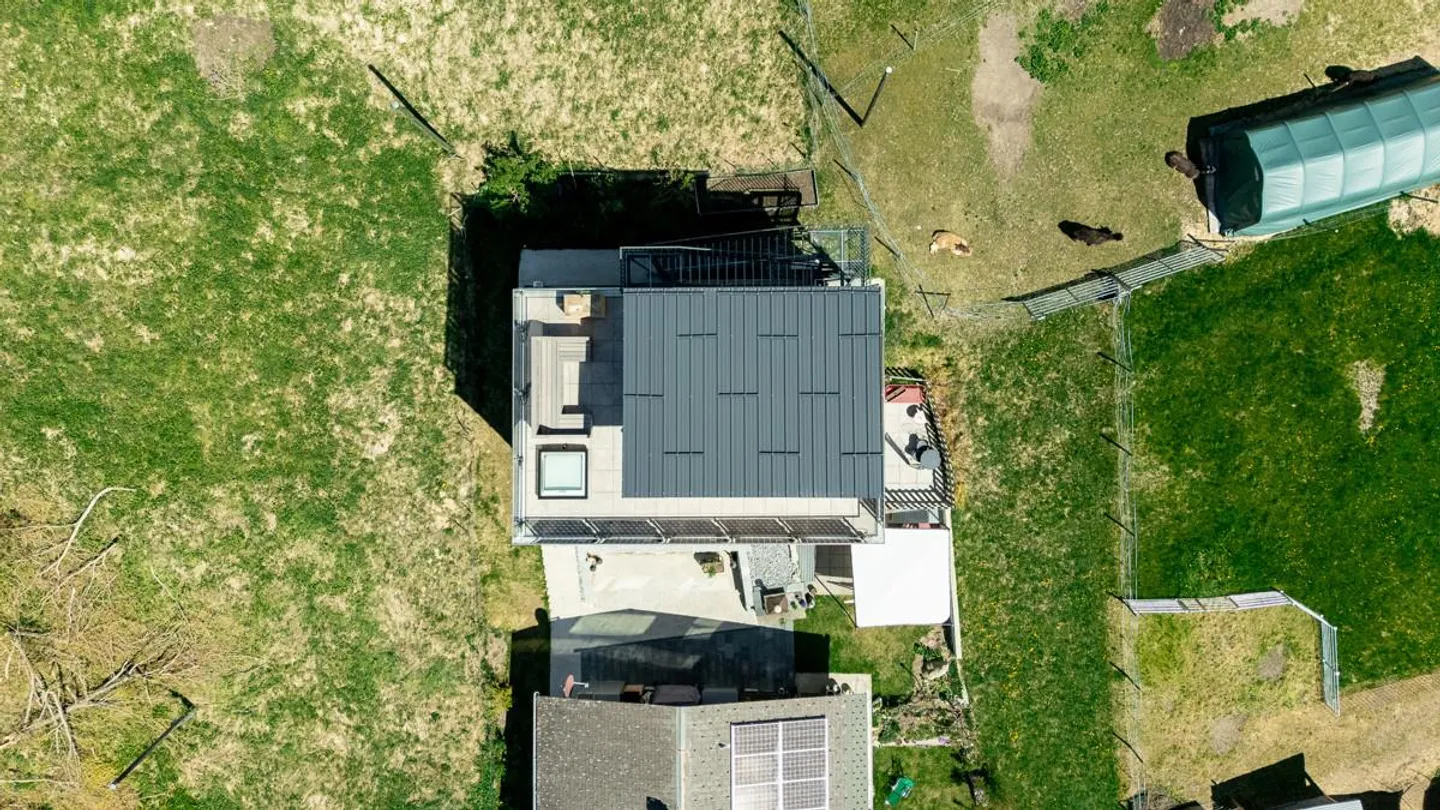 Modernes Zweifamilienhaus in Bürchen - Foto 18 von 21