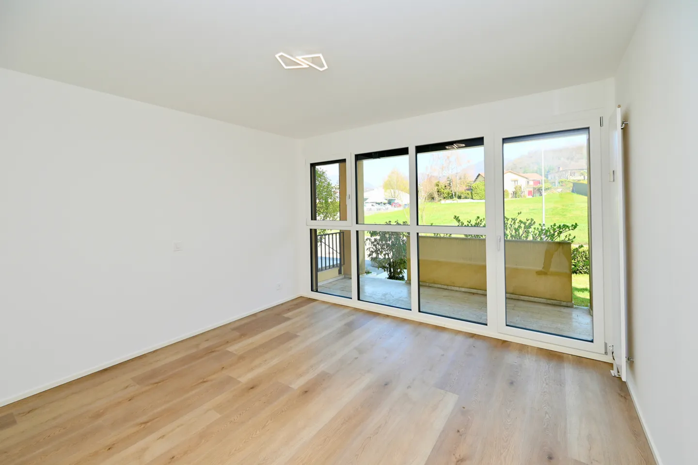 Helles Apartment mit privatem Garten in Cureglia - Foto 9 von 22
