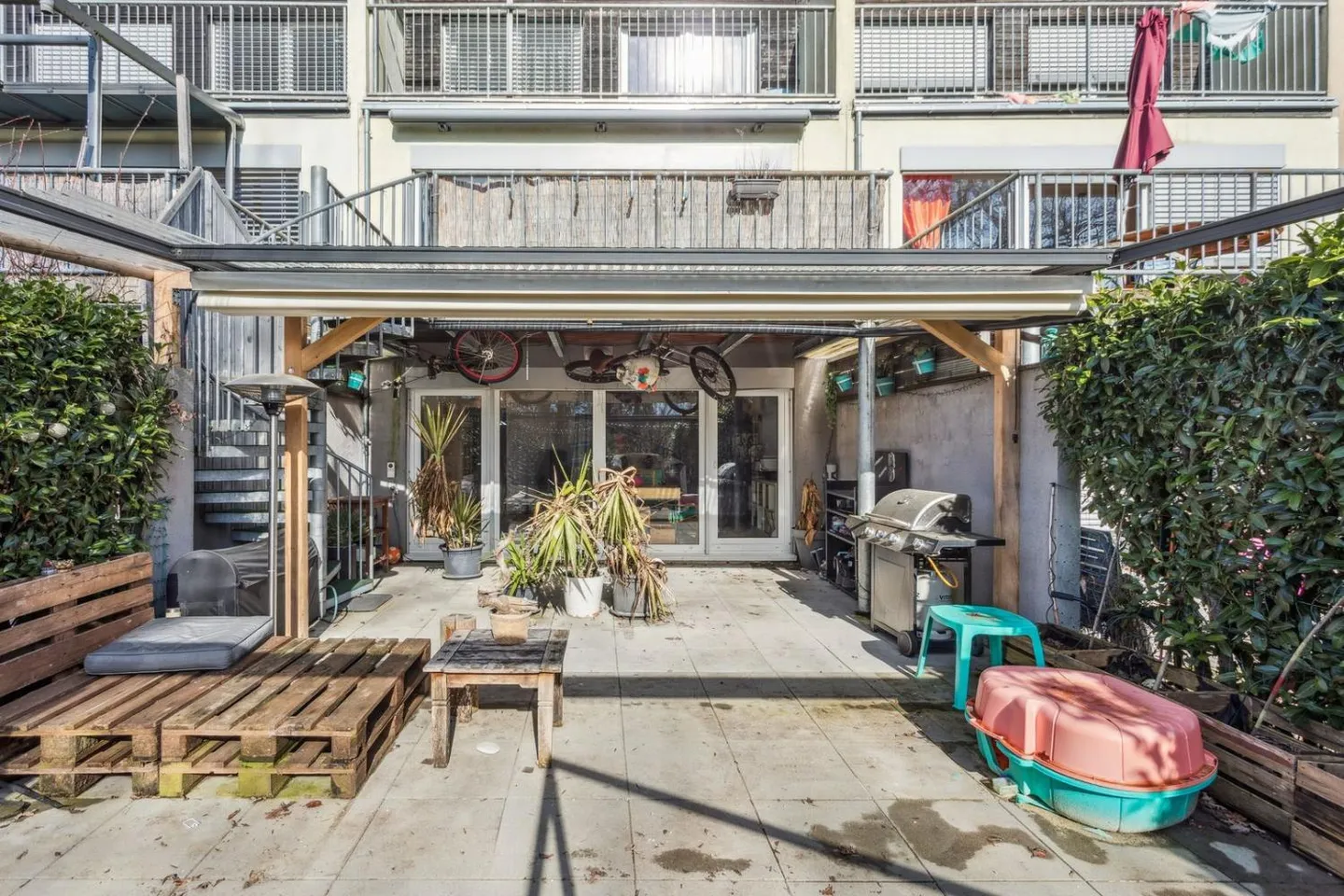 Spacious single-family house with 6.5 rooms in Estavayer - Photo 5 of 9