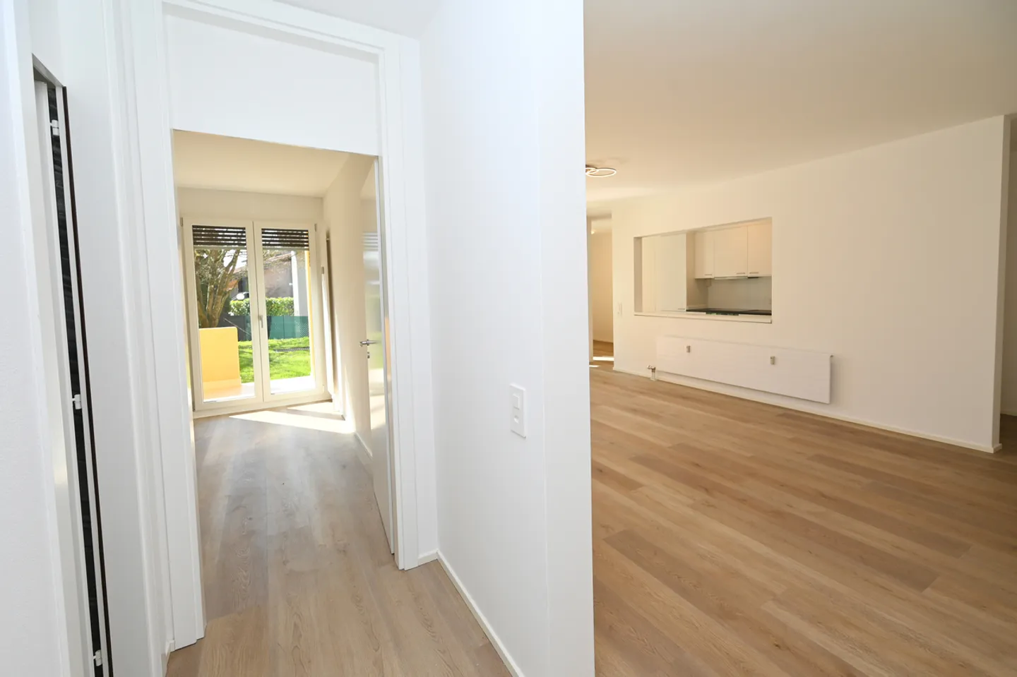 Helles Apartment mit privatem Garten in Cureglia - Foto 18 von 22