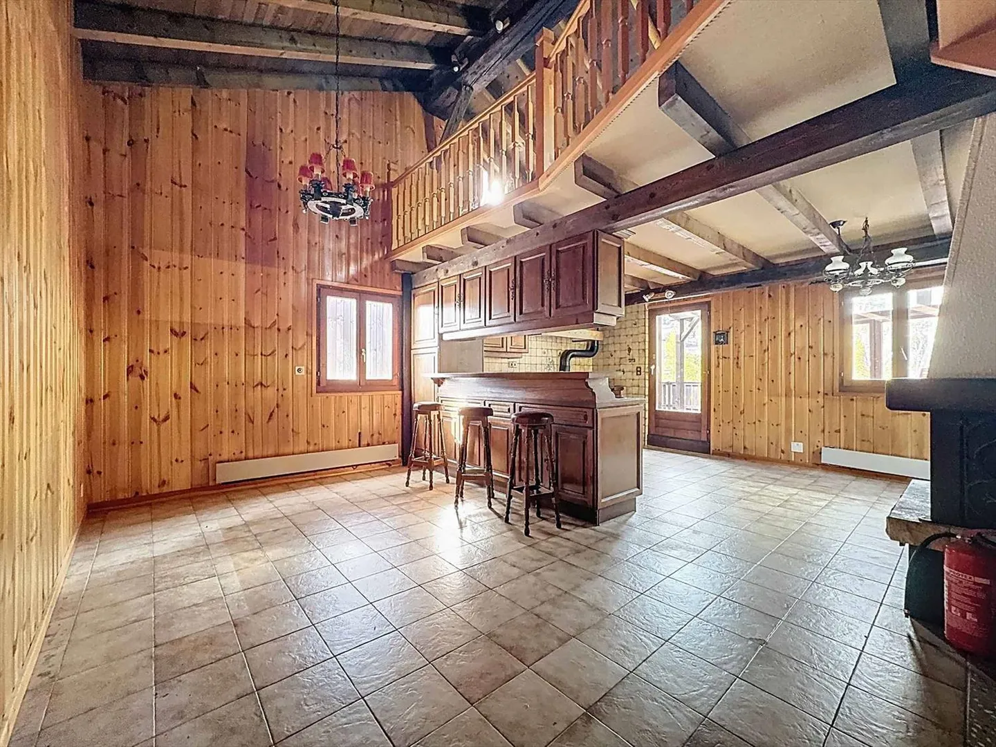 Chalet 4.5 rooms - Photo 3 of 13