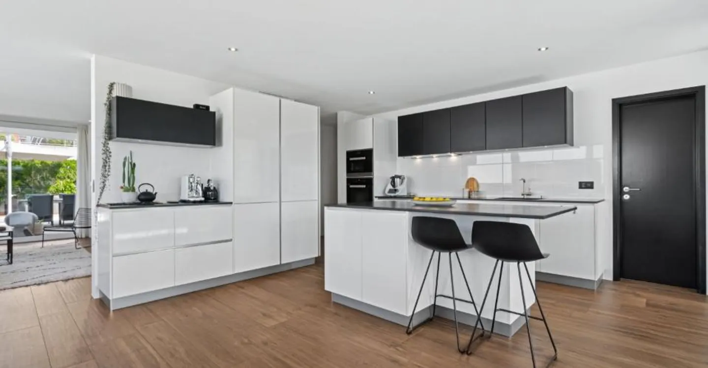 Appartement de 4.5 pièces sis au rez-supérieur - Foto 3 di 10