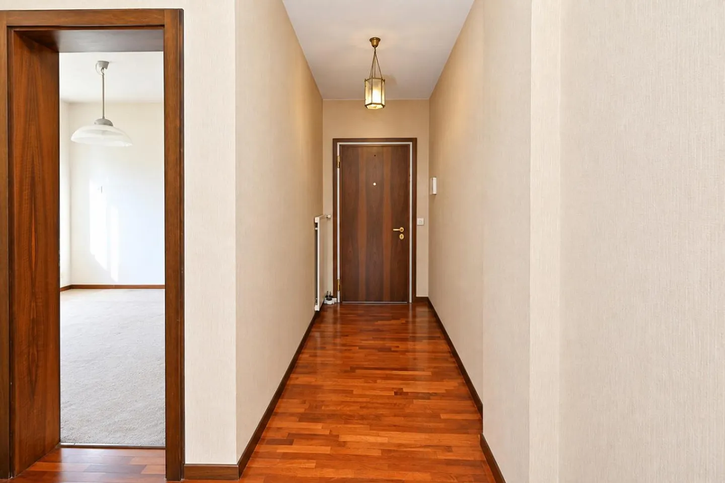 Geräumige Wohnung mit Terrasse und privatem Garten - Foto 16 von 19