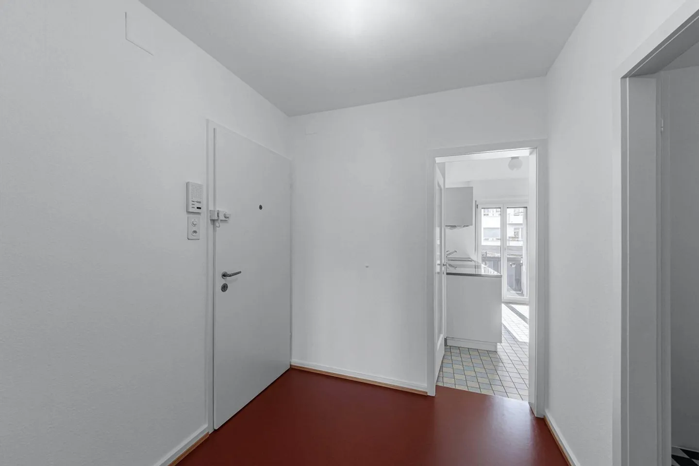 Affordable 2-room apartment in Kleinbasel - Photo 2 of 6