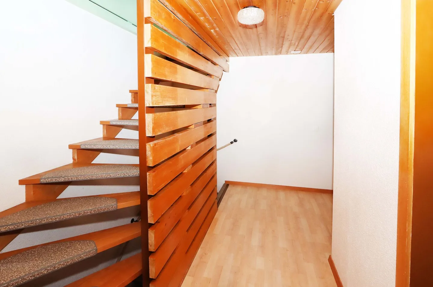 Beautiful terraced single-family house in a sunny and quiet location in Sool GL - Photo 17 of 26