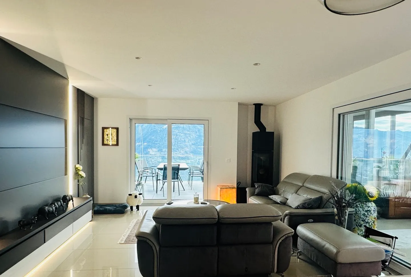 Luxuswohnung mit Bergblick - Foto 3 von 16