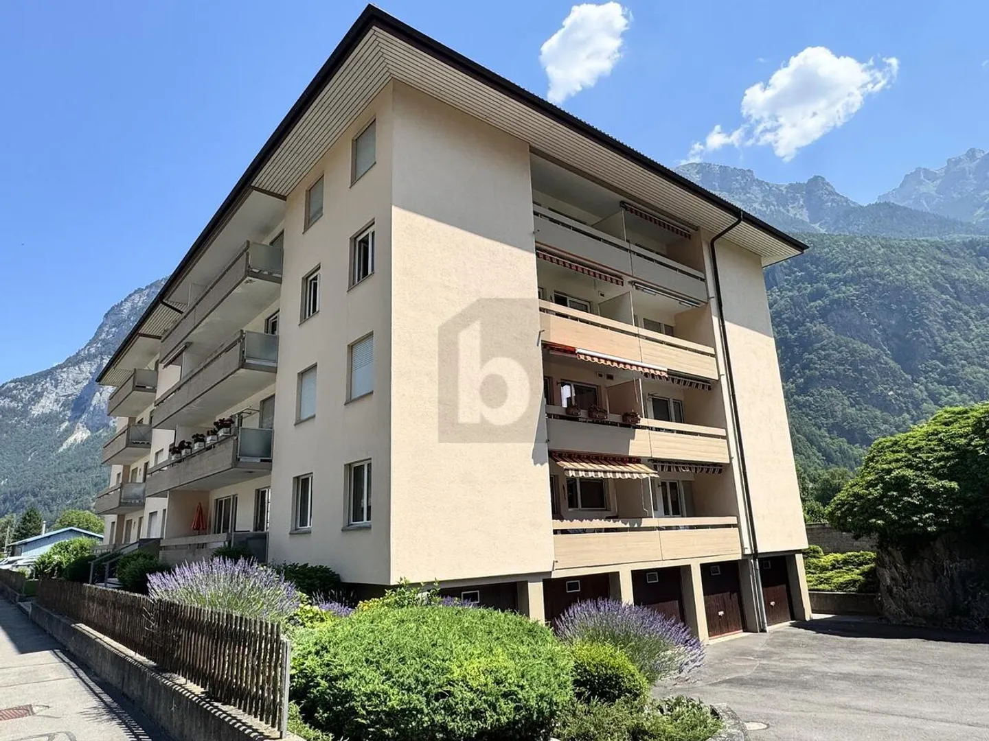 Wohnung kaufen - Foto 1 von 6