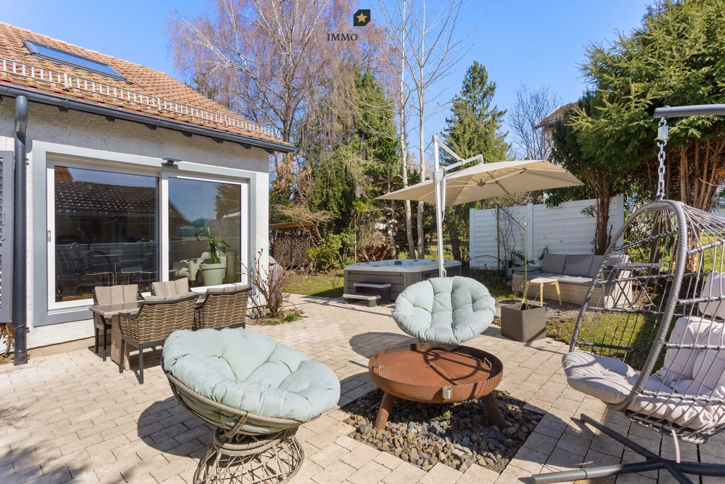 Family Home with Garden Paradise - Photo 7 of 10