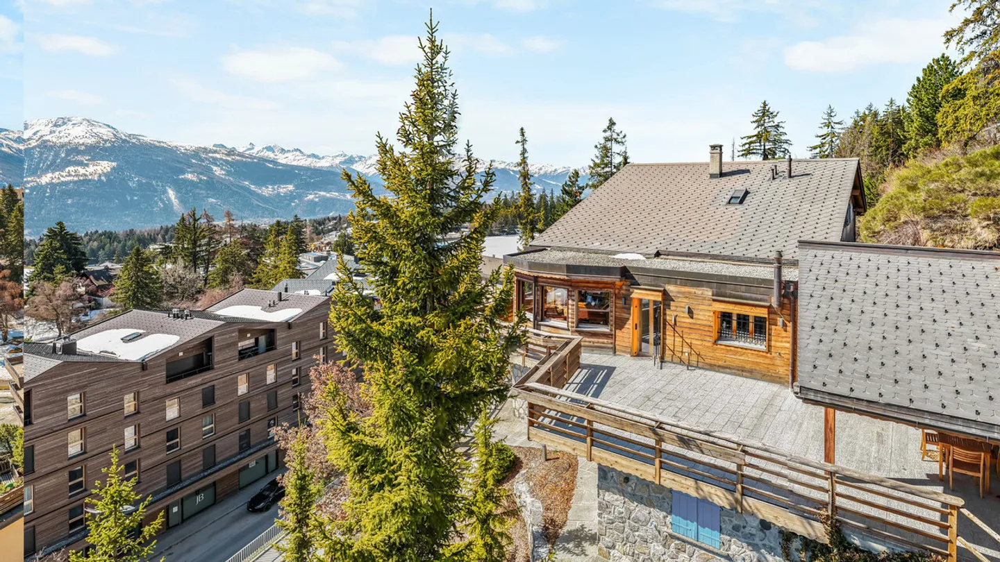 Chalet di prestigio 10.5 stanze con vista panoramica - Crans-Montana - Foto 2 di 33