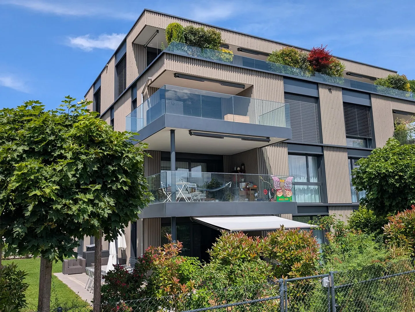 Modern, spacious 4.5 room apartment for rent in Amriswil - Photo 1 of 11