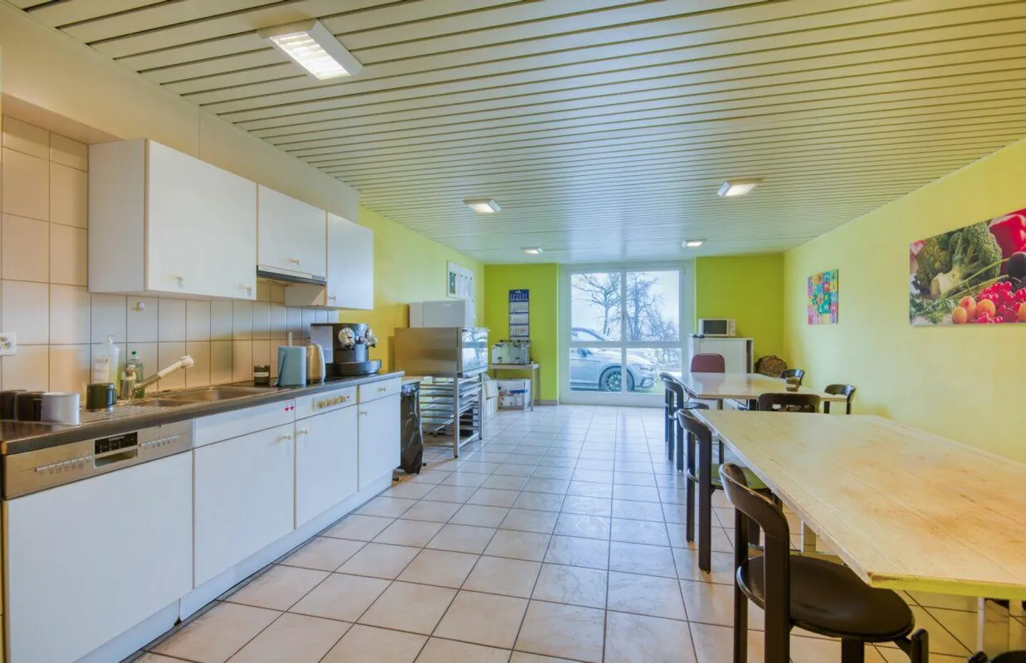 Spazio commerciale e di stoccaggio attraente in una posizione comoda - Foto 13 di 13