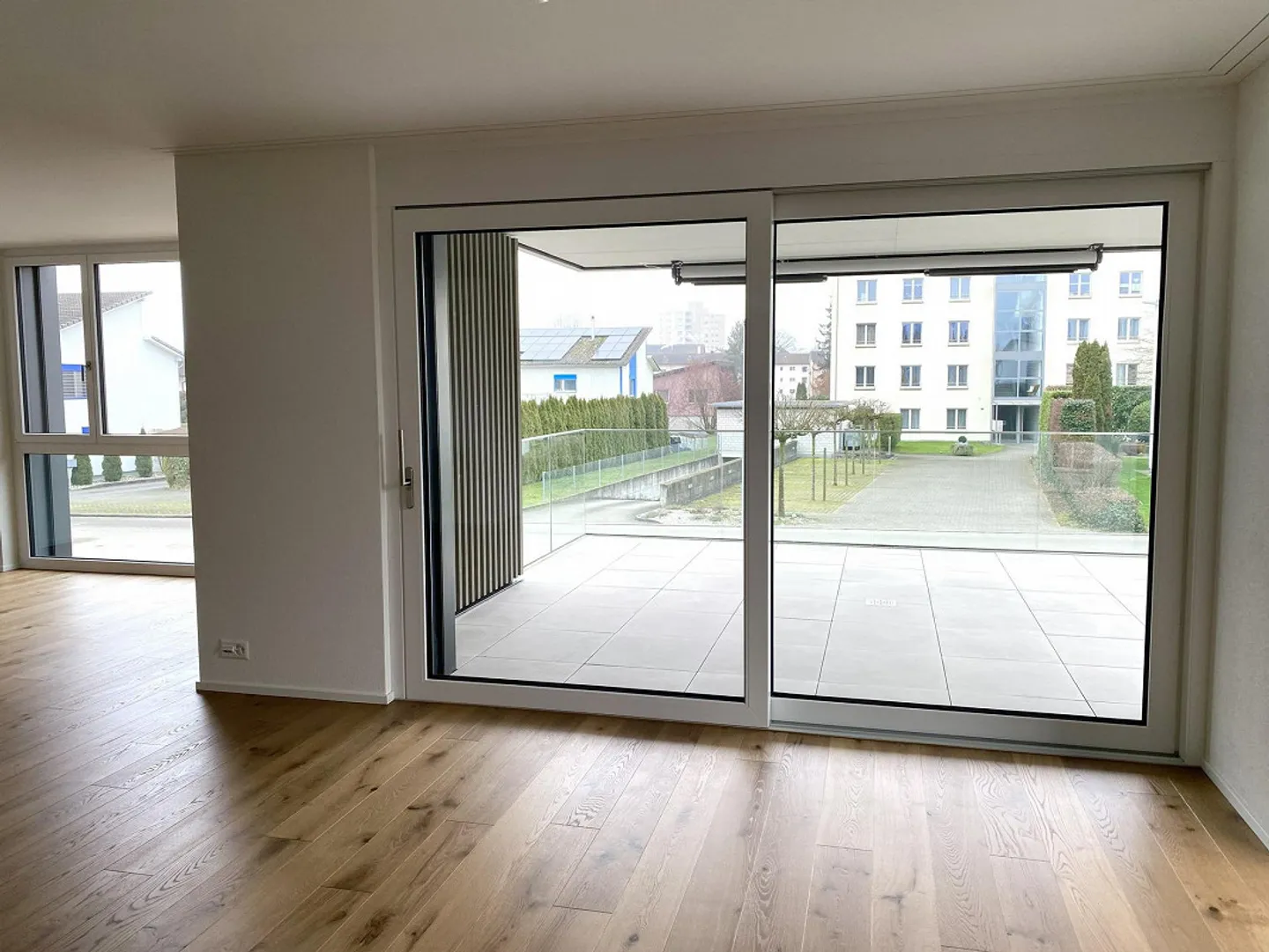 Modern, spacious 4.5 room apartment for rent in Amriswil - Photo 3 of 11