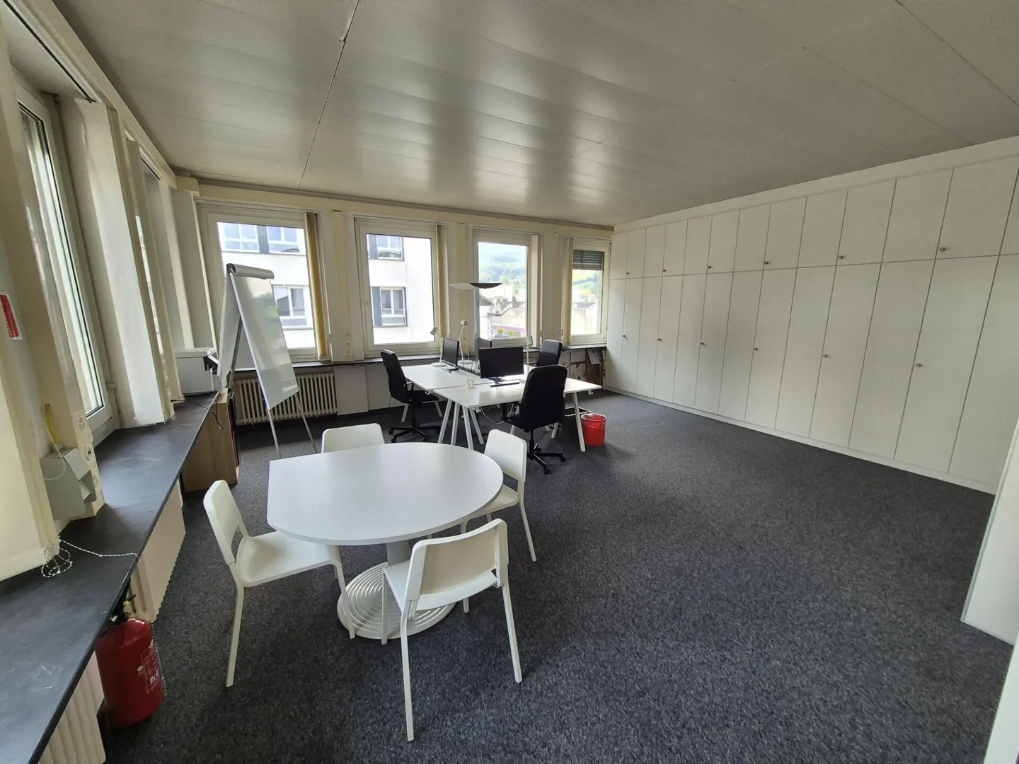 Spacious Office in Buss-Areal Pratteln - 43 m² on the 2nd Floor of the West Administration Building - Photo 3 of 6