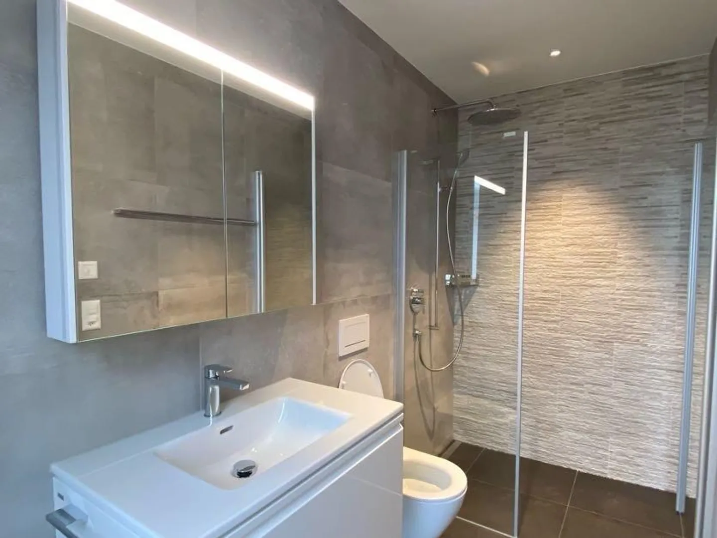 Modern, spacious 4.5 room apartment for rent in Amriswil - Photo 9 of 11