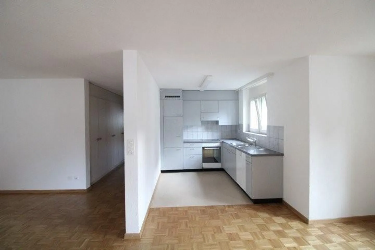 Heimelige Wohnung an ruhiger Lage in Bülach - Foto 4 von 9