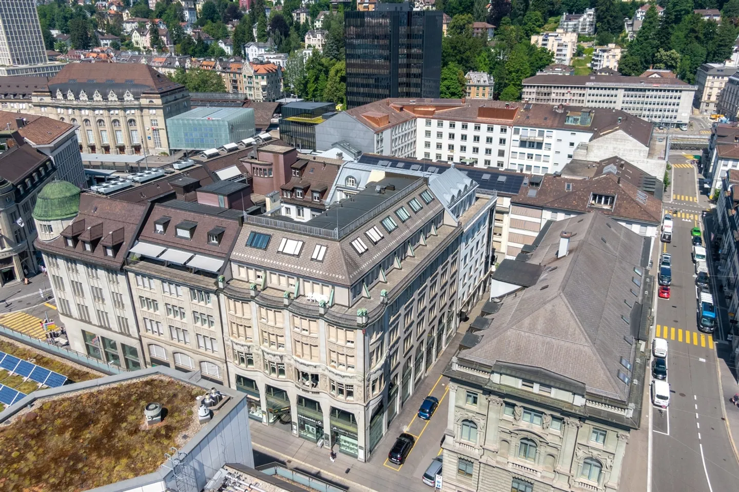 Zentrale Büroräumlichkeiten in St. Gallen - Foto 1 von 9