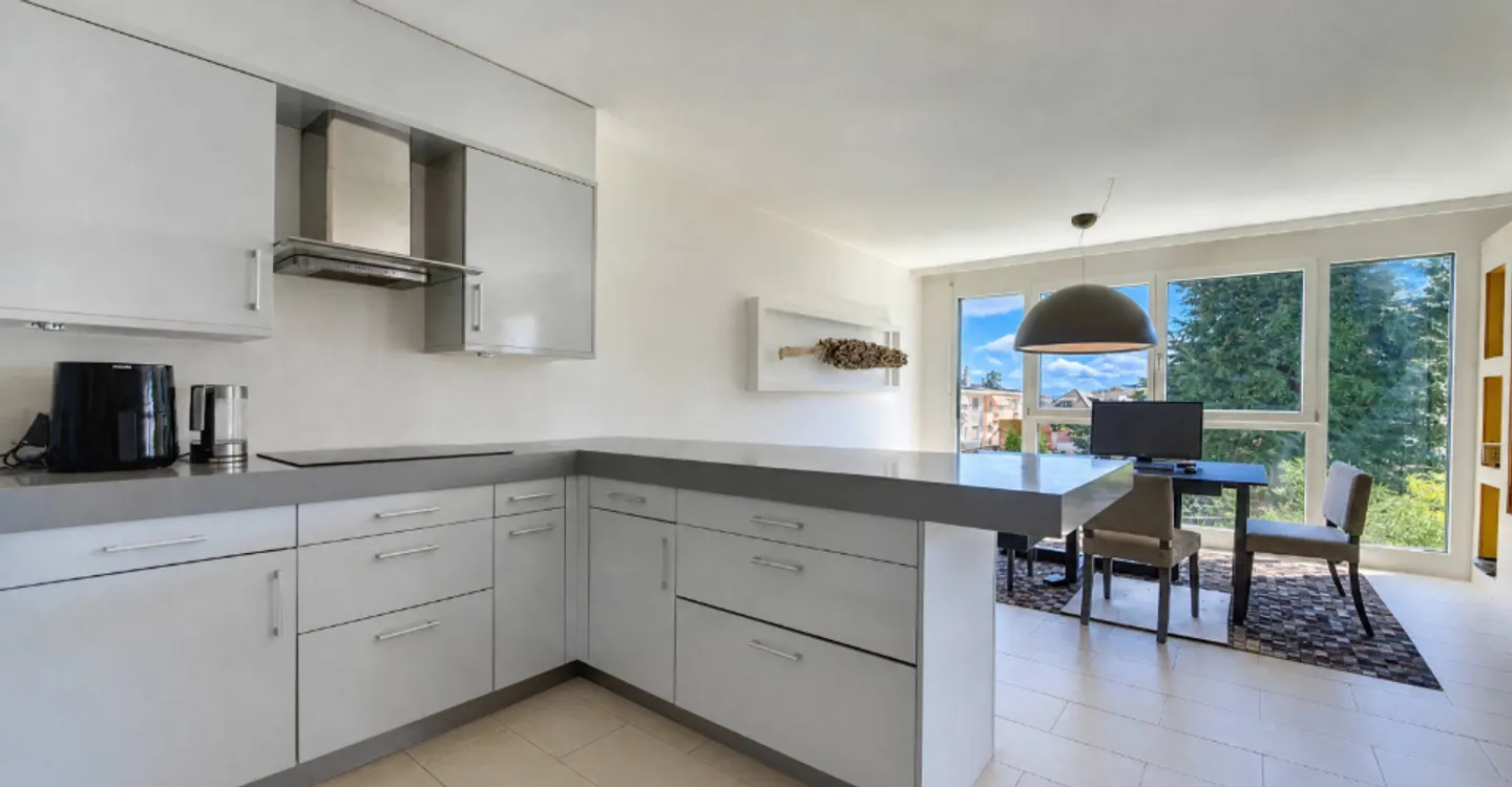 Contemporary Duplex Apartment - Photo 3 of 10