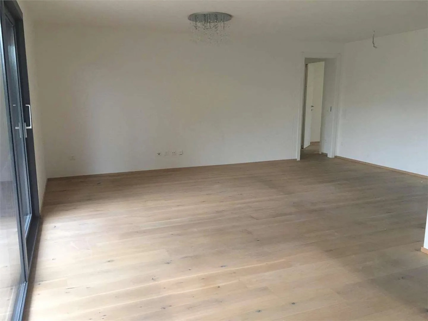 Pregassona, elegantes 4,5 Zimmer mit Garten - Foto 2 von 9