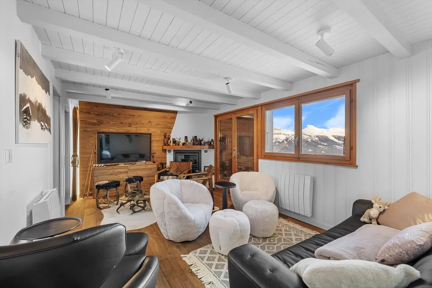 Charmantes Chalet mit Panoramablick und direktem Zugang zu den Pisten - Foto 5 von 13