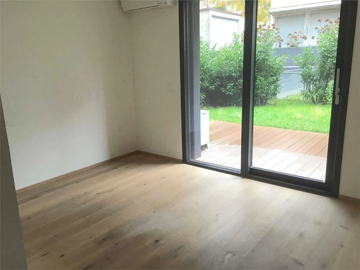 Pregassona, elegantes 4,5 Zimmer mit Garten - Foto 6 von 9