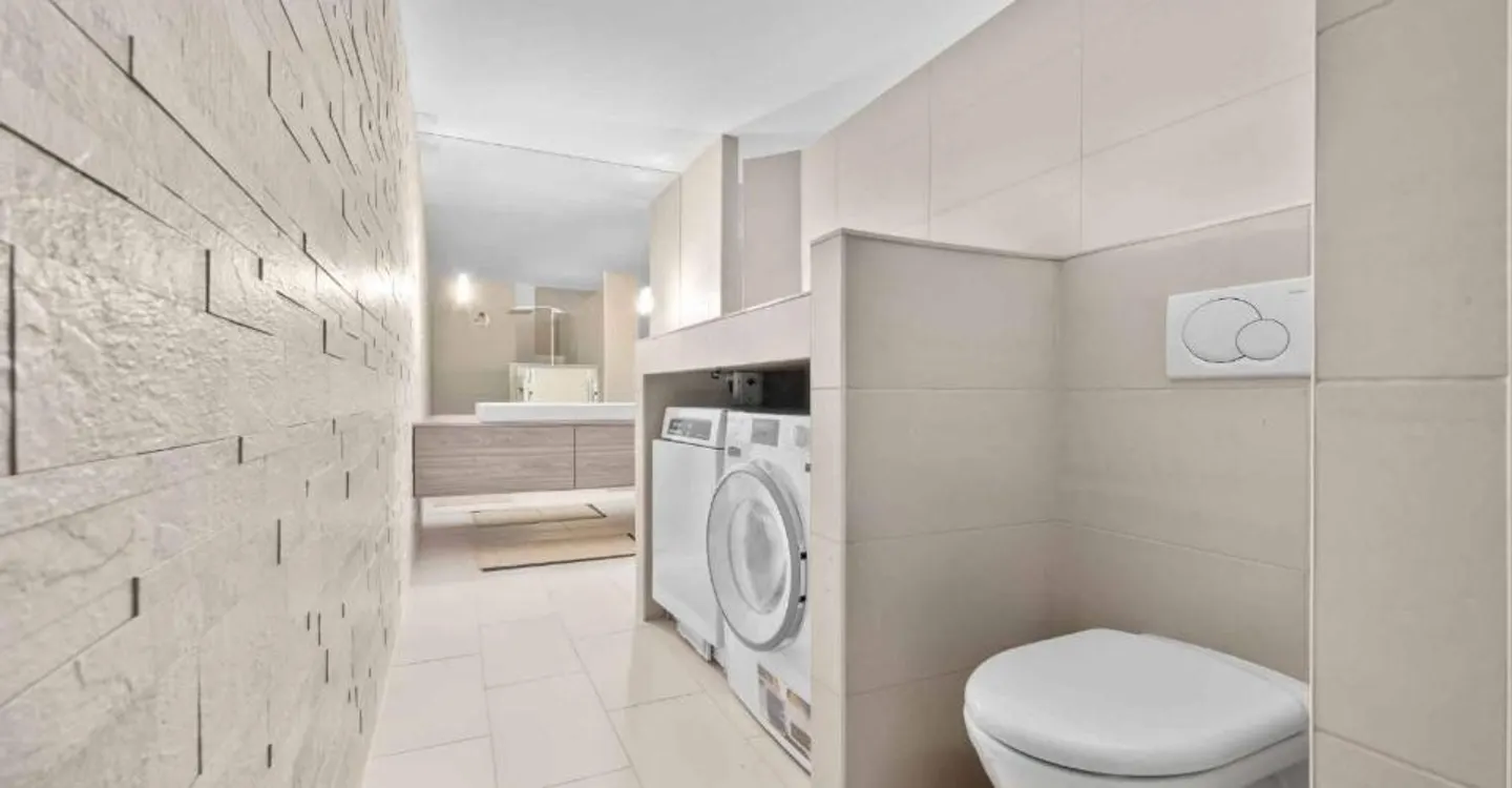 Contemporary Duplex Apartment - Photo 7 of 10