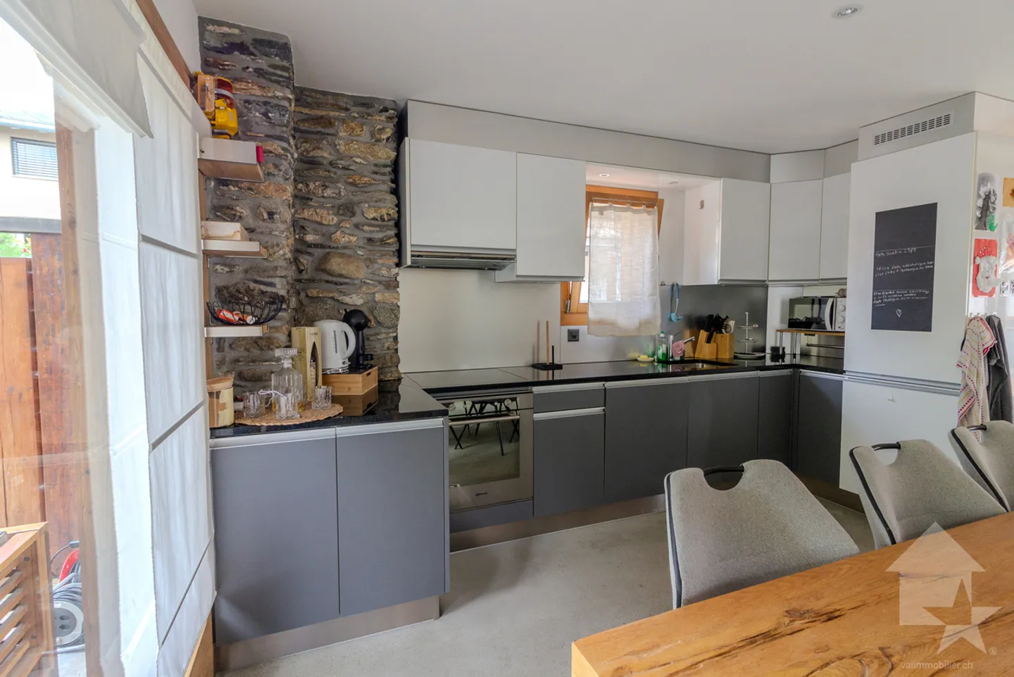 Rare for sale - Magnificent renovated barn of 155 m2 - Photo 6 of 26