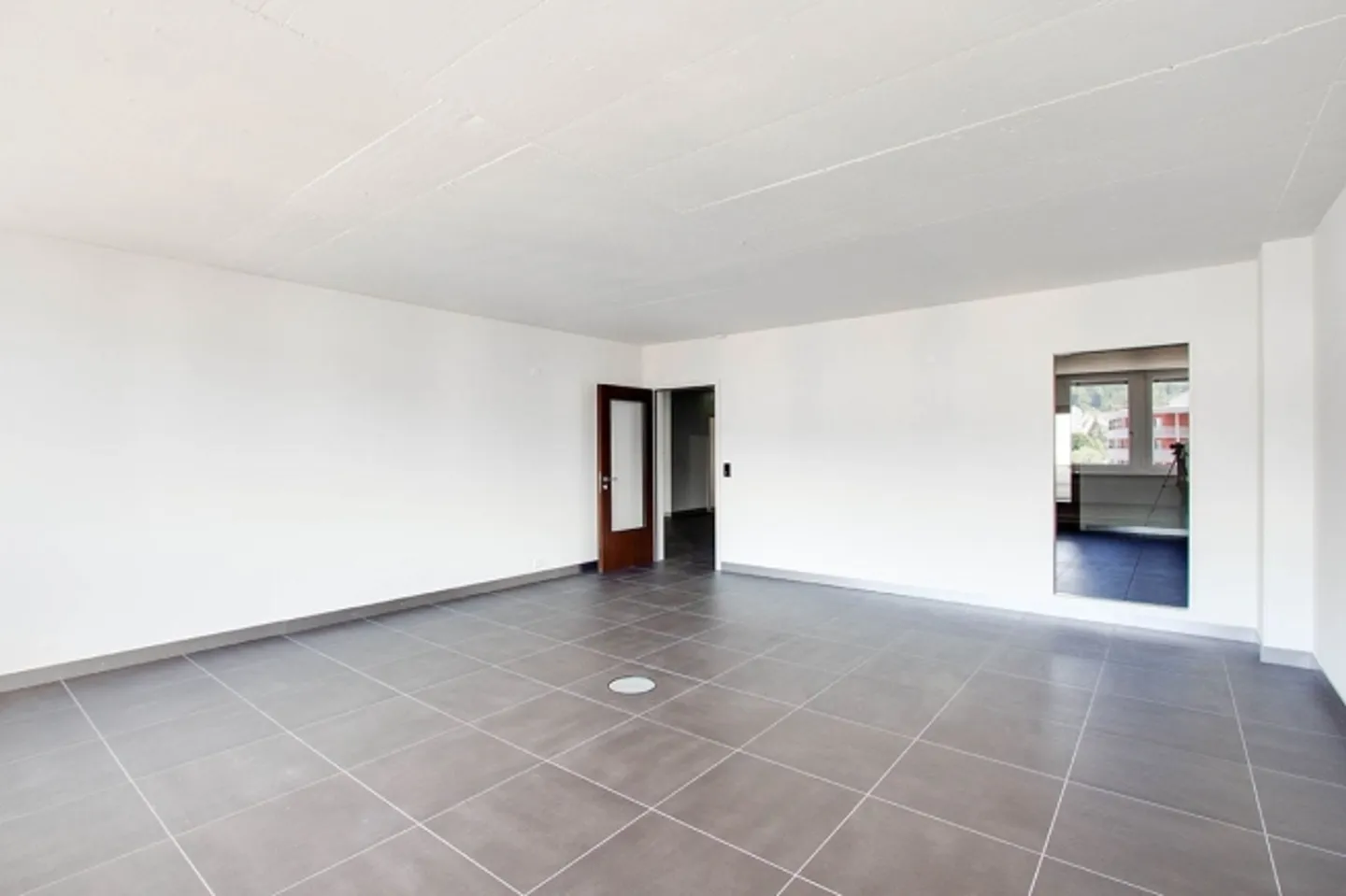 Your fully developed new office or practice location in the up-and-coming Spreitenbach - Photo 2 of 13