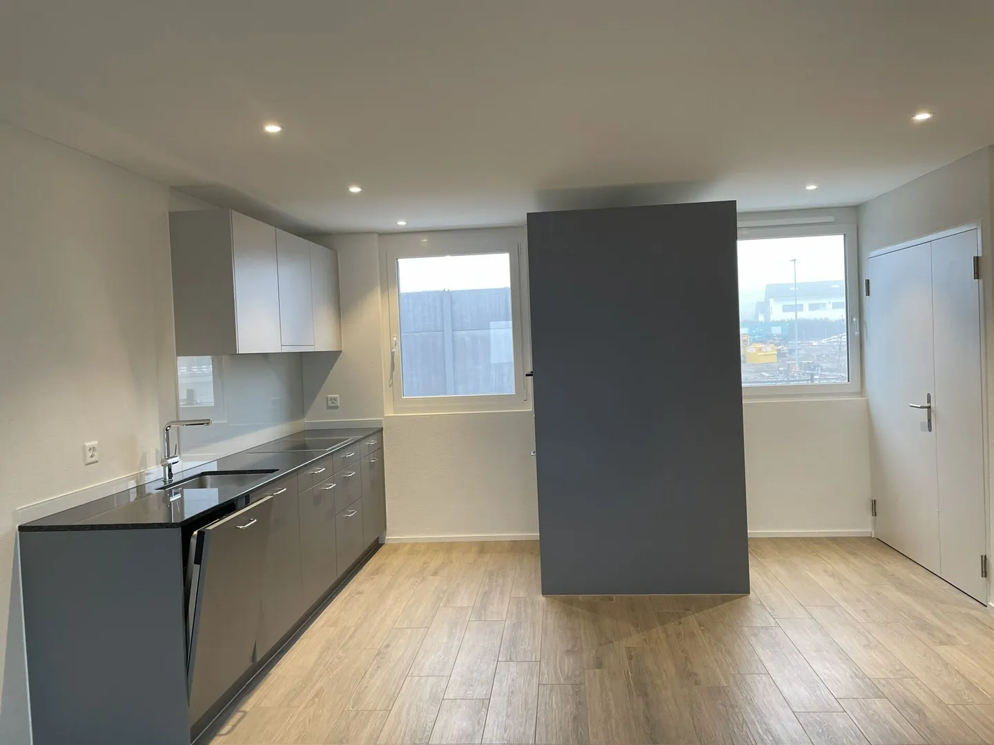 MFH 2.5 Room Apartment on the 1st Floor Left Hofackerweg 30 28.11 - Photo 2 of 6