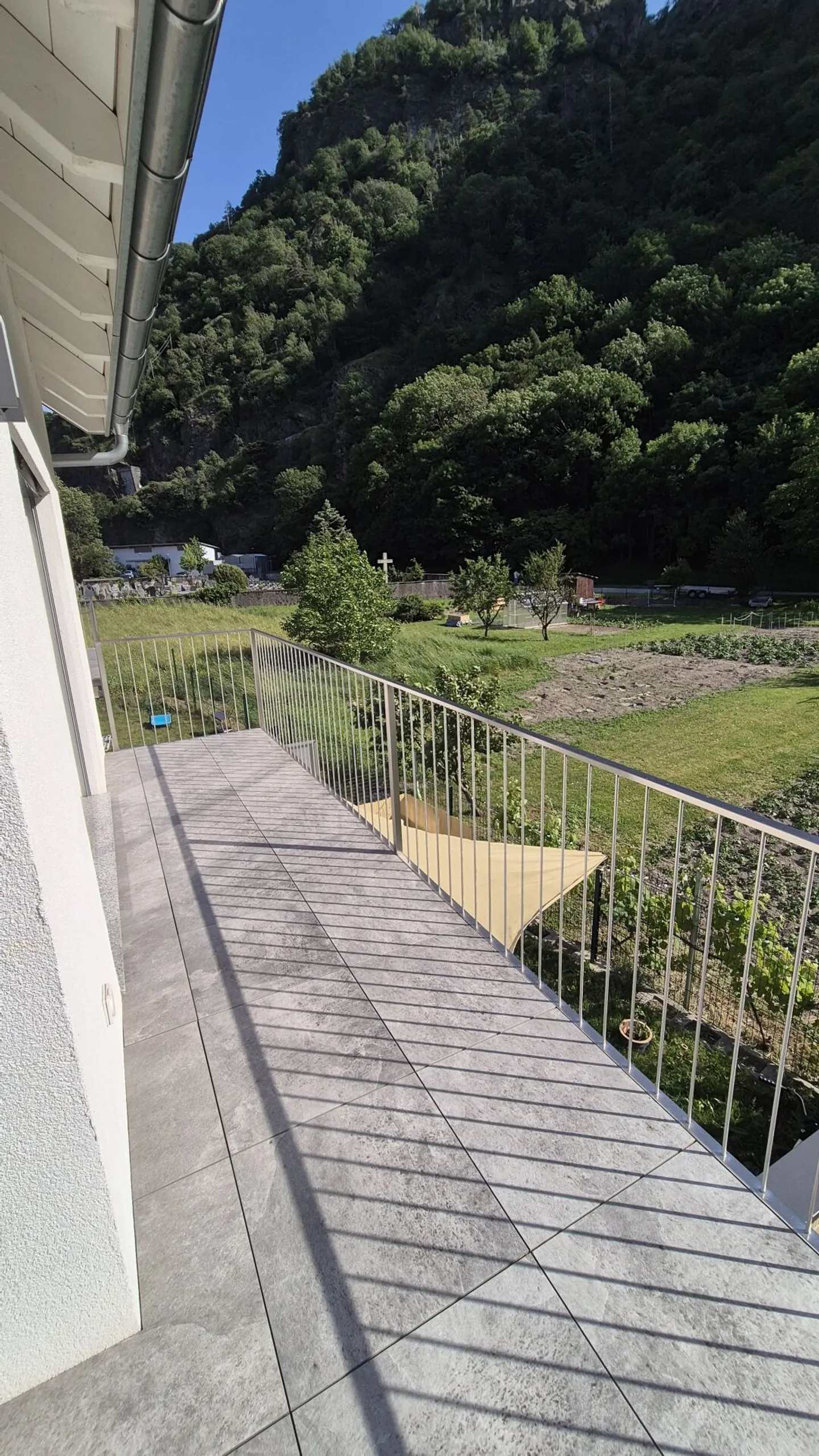 Gebäude mit 3 Wohnungen (2 Zwei-Zimmer-Wohnungen und 1 4,5-Zimmer-Wohnung) - Foto 14 von 23