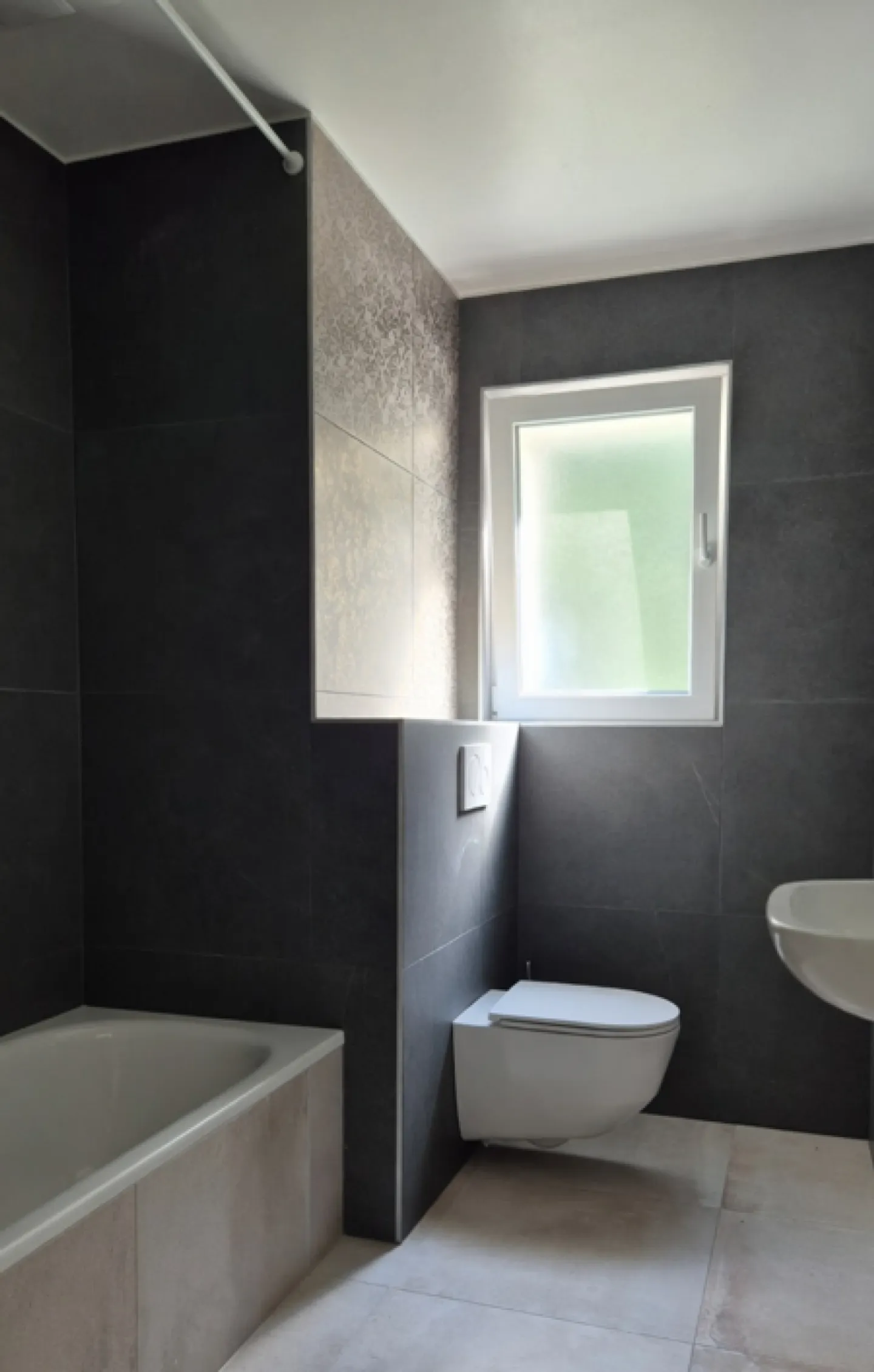 Gebäude mit 3 Wohnungen (2 Zwei-Zimmer-Wohnungen und 1 4,5-Zimmer-Wohnung) - Foto 12 von 23