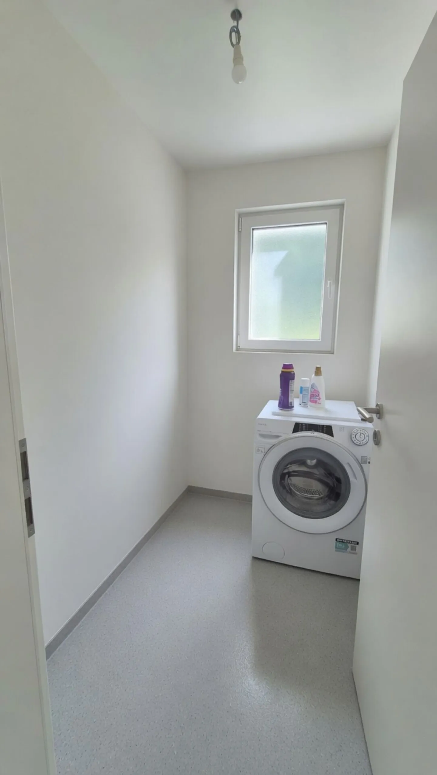 Gebäude mit 3 Wohnungen (2 Zwei-Zimmer-Wohnungen und 1 4,5-Zimmer-Wohnung) - Foto 16 von 23