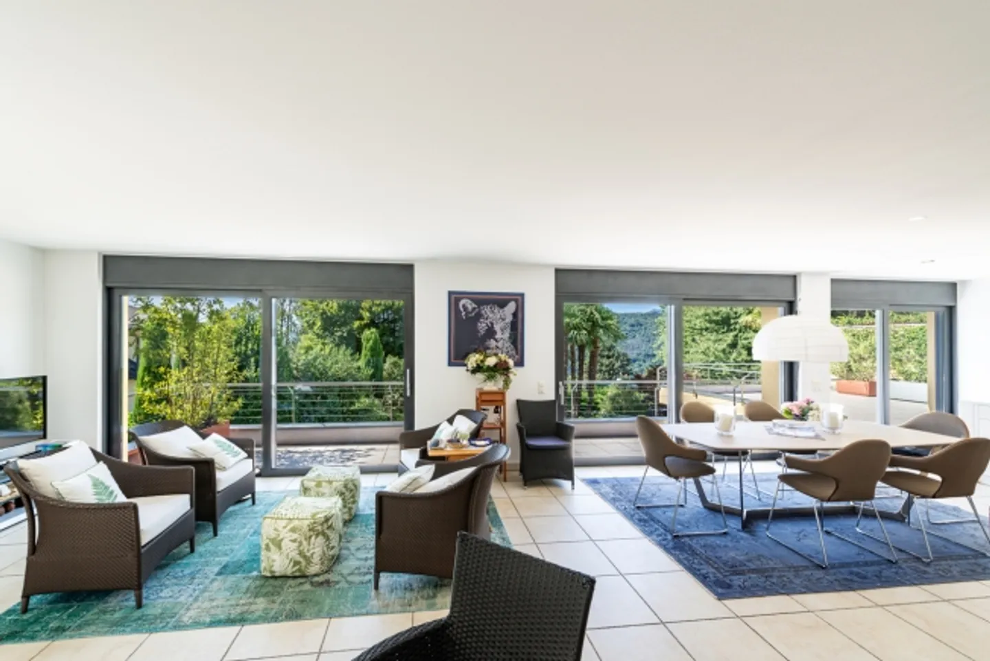 Elegant Villa with Pool in Villa Luganese - Photo 12 of 20