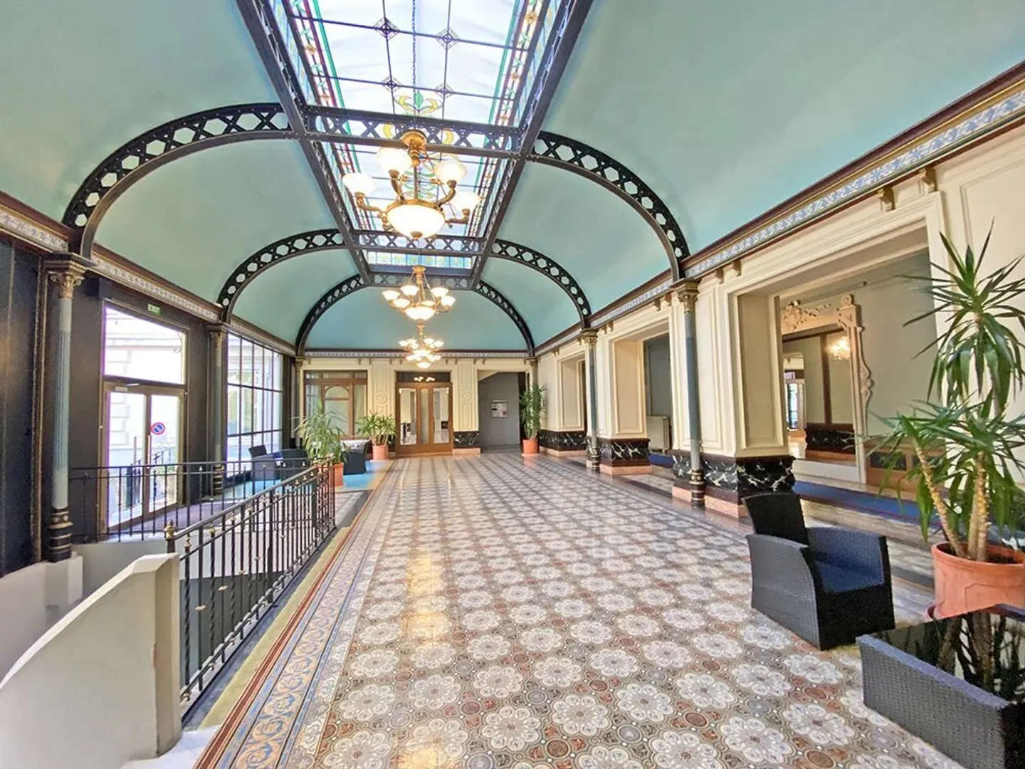 Très bel appartement de 3 pièces avec haut plafond - Photo 8 sur 8