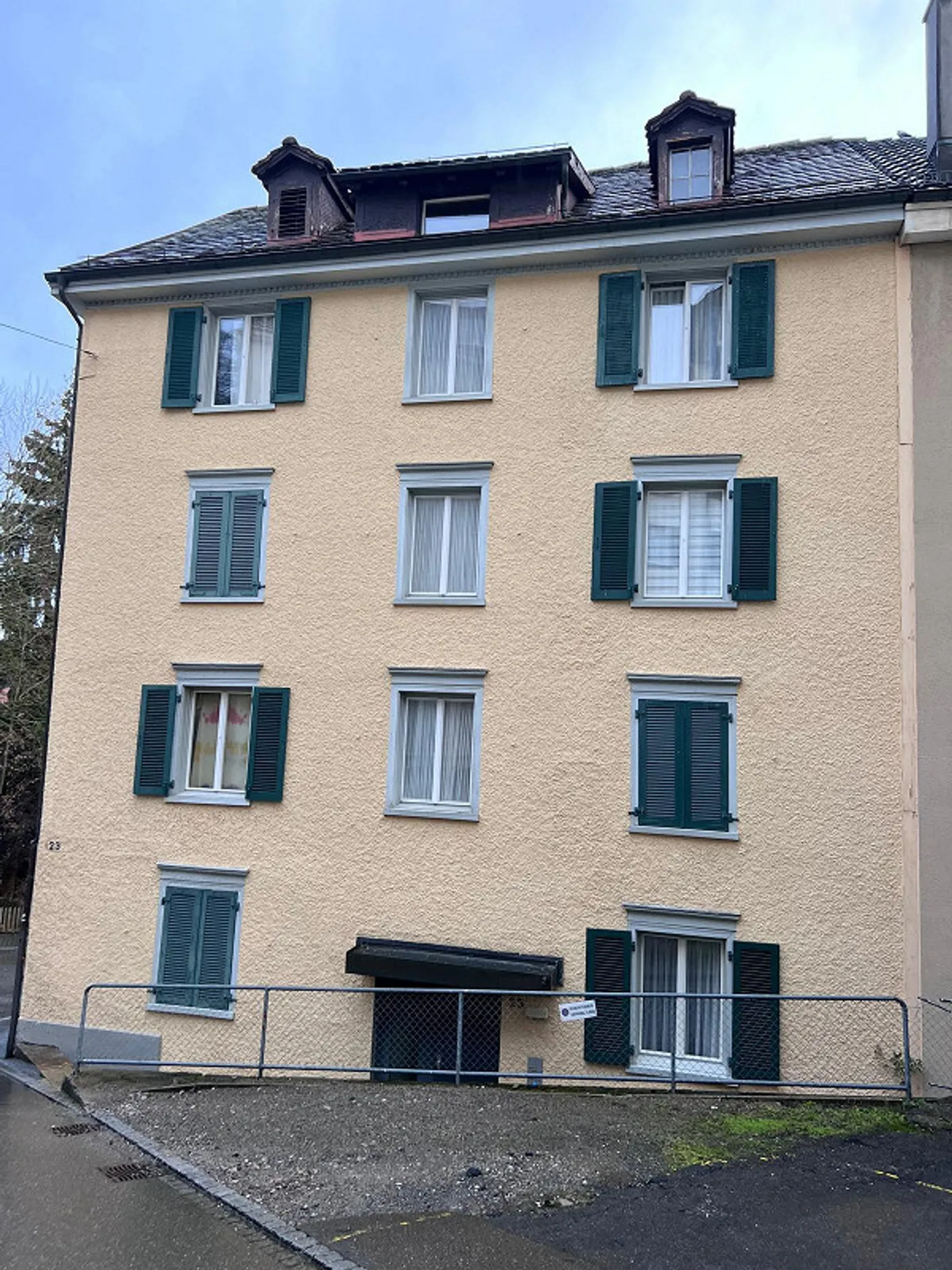 Luminoso appartamento con 2 camere in posizione centrale, vicino al centro storico - Foto 2 di 2