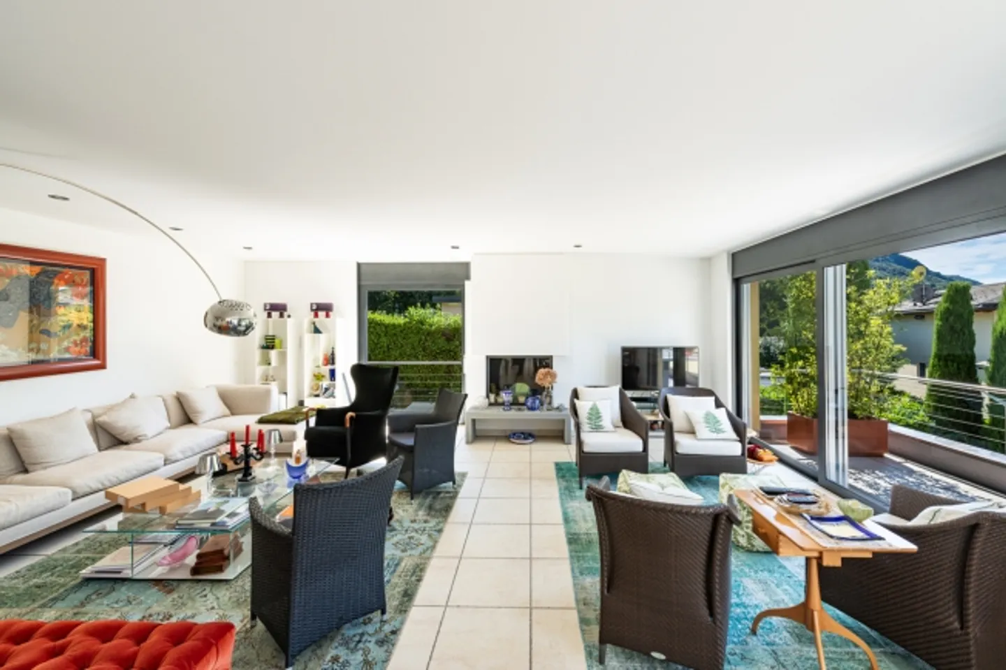 Elegant Villa with Pool in Villa Luganese - Photo 14 of 20