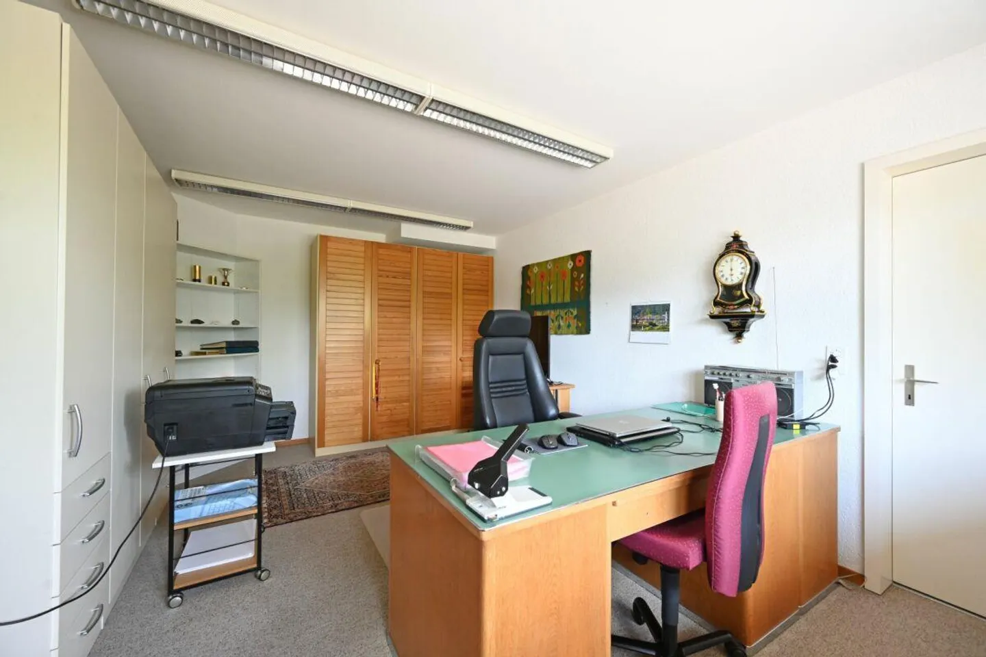 Spacious single-family home with garden in a popular residential area - Photo 13 of 16