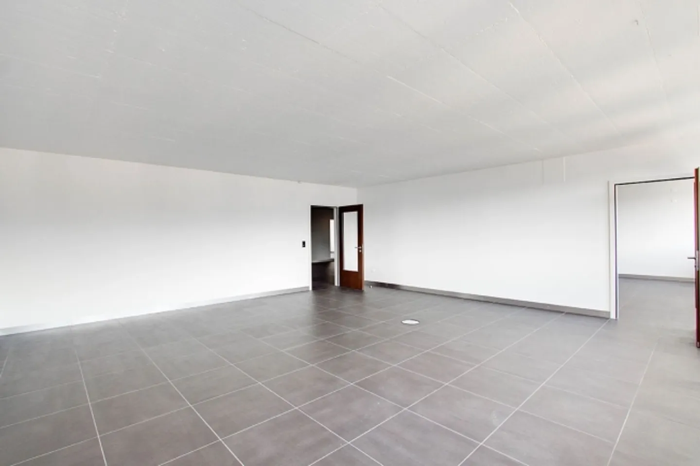 Your fully developed new office or practice location in the up-and-coming Spreitenbach - Photo 11 of 13